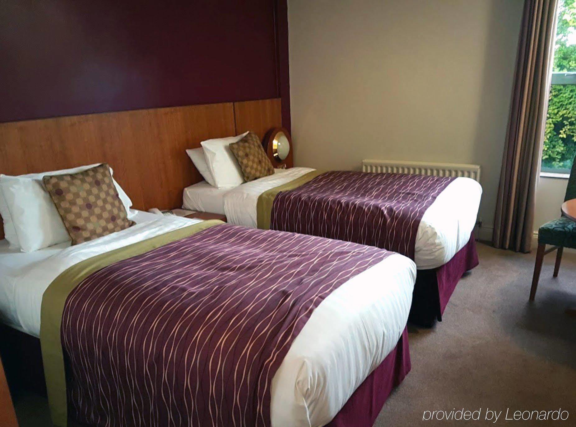 Silverbirch Hotel Ома Екстер'єр фото